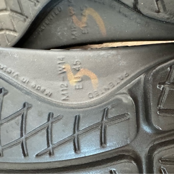 Oofos OOahh Black Slide Sandal Size 12 - Picture 3 of 3